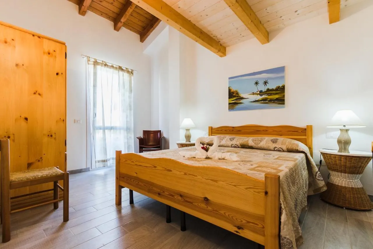 Aparthotel Residence Fior Di Sulcis Calasetta Italy