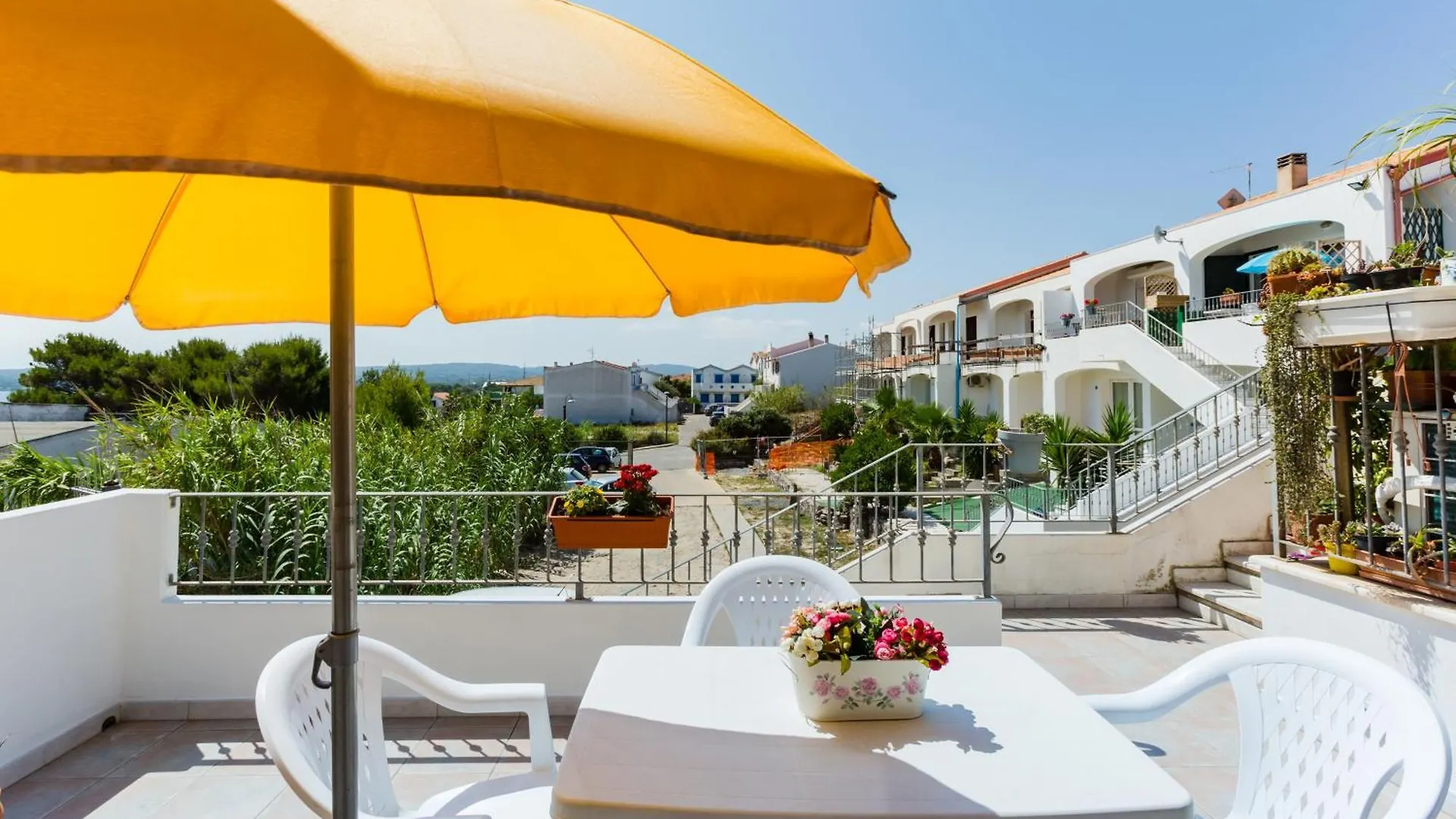 Residence Fior Di Sulcis Calasetta 0*,
